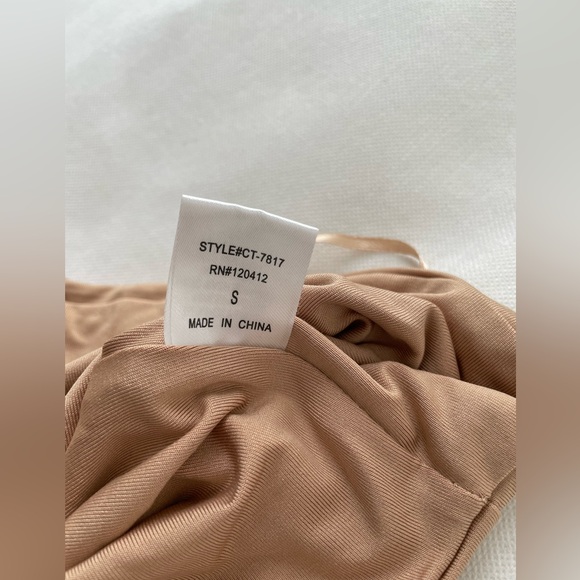 Beige One Shoulder Crop Top - size S - Picture 4 of 5